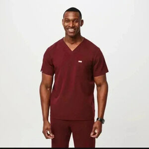 Figs Leon Three-Pocket Scrub Top